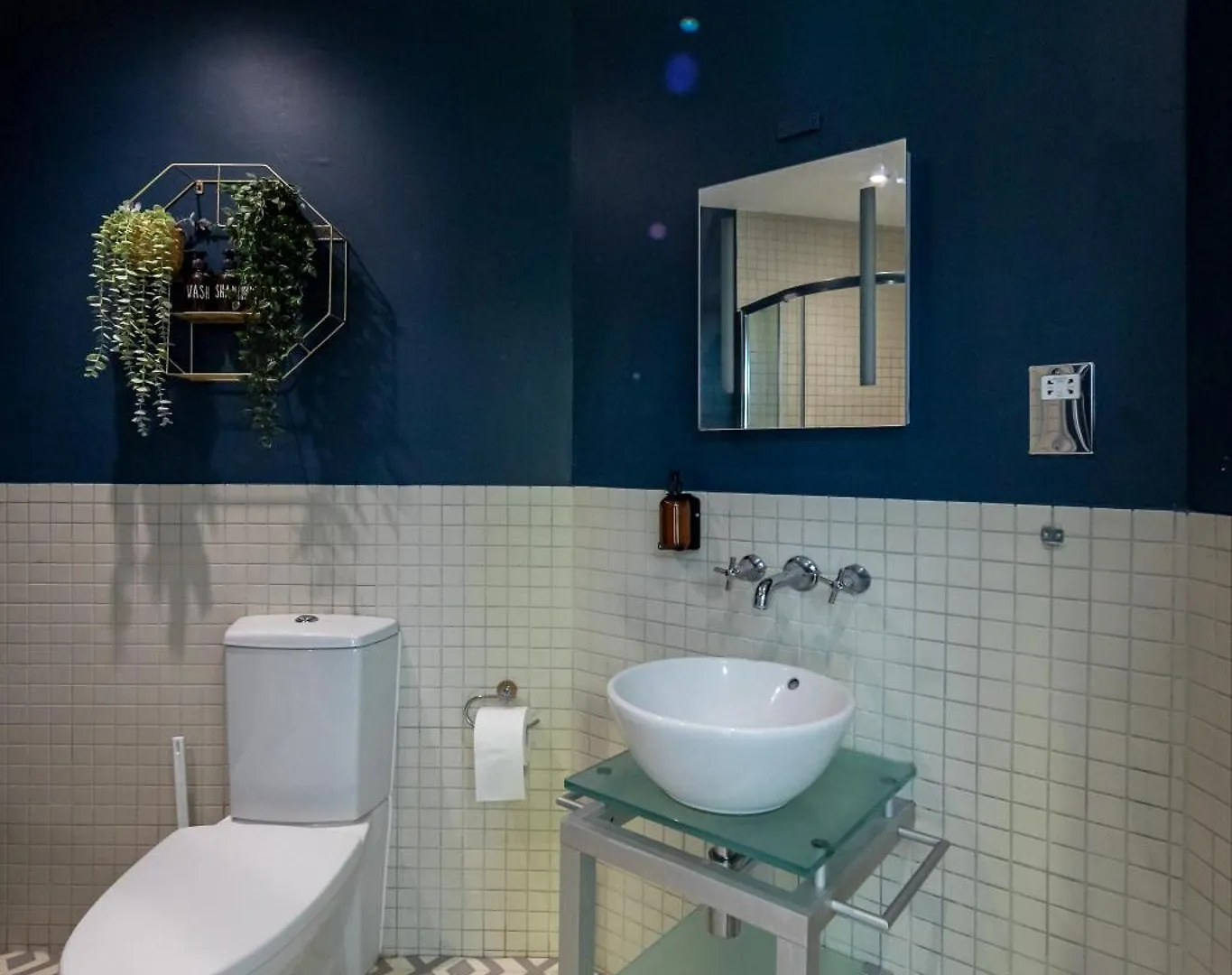 Top Floor Apartment In City Centre Hove