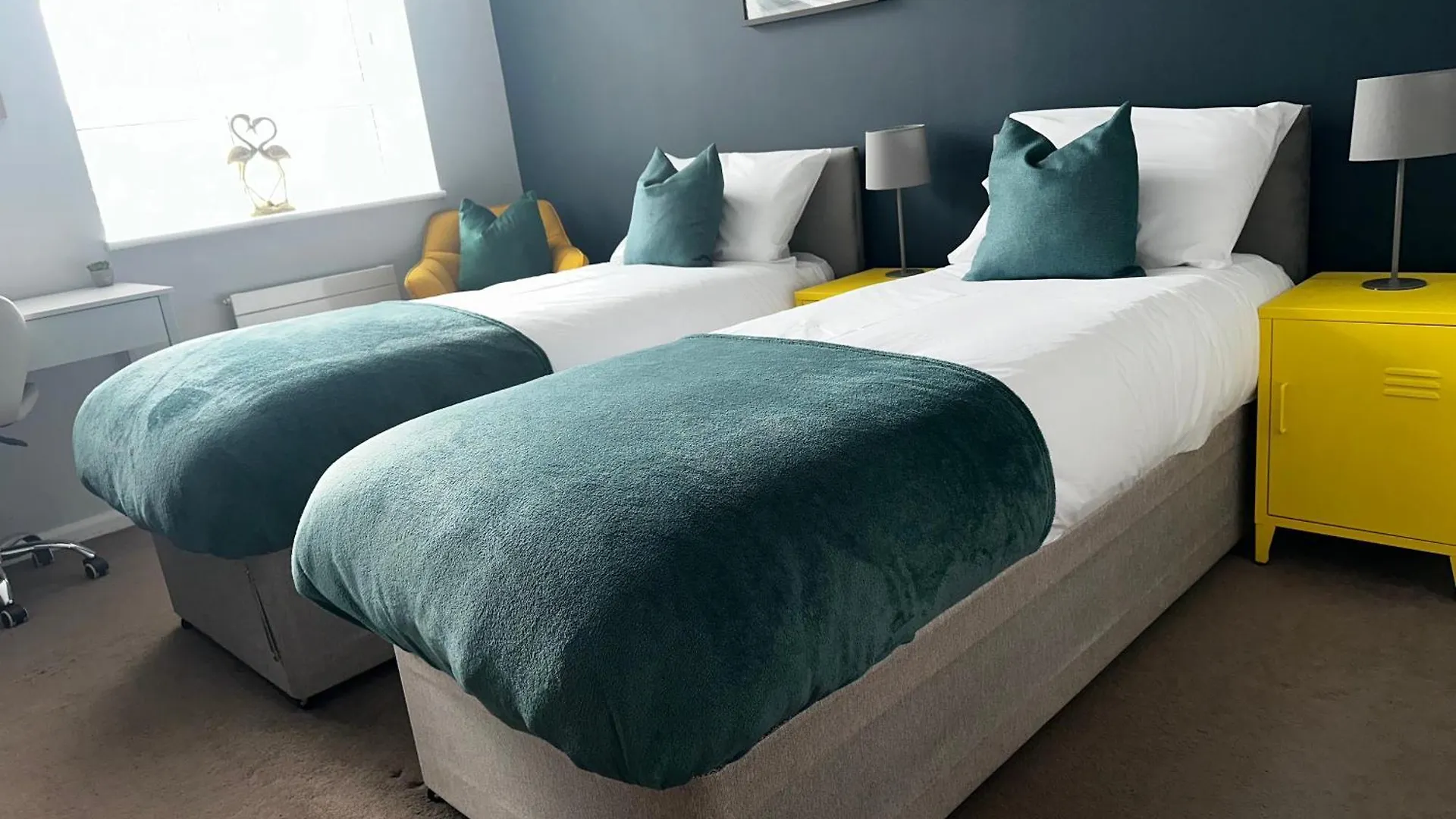 Top Floor Apartment In City Centre Hove